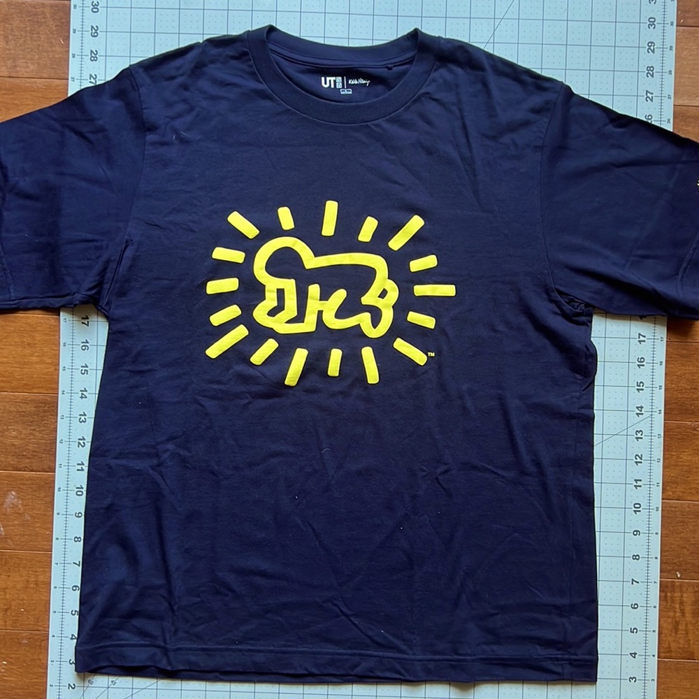 Uniqlo UT Men's Navy T-Shirt with Yellow Graphic
